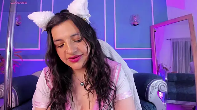 TaraTaylorr online show from September 28, 2:40 am