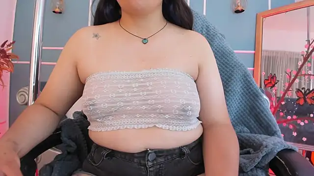 TaraTaylorr online show from June 25, 3:26 am