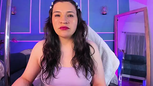 TaraTaylorr online show from October 7, 2:23 am