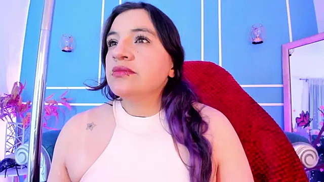 TaraTaylorr online show from March 20, 3:18 am