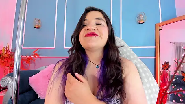 TaraTaylorr online show from March 12, 3:23 am