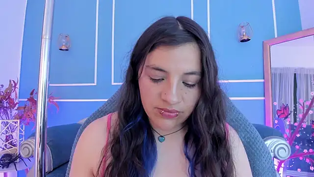 TaraTaylorr online show from June 19, 2:06 am