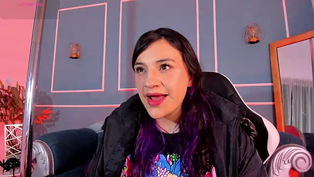 TaraTaylorr online show from November 21, 2:32 am