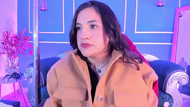 TaraTaylorr online show from January 16, 2:48 am