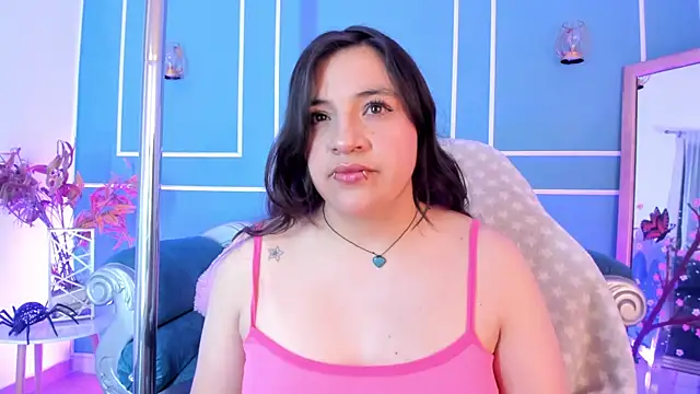 TaraTaylorr online show from April 1, 3:08 am