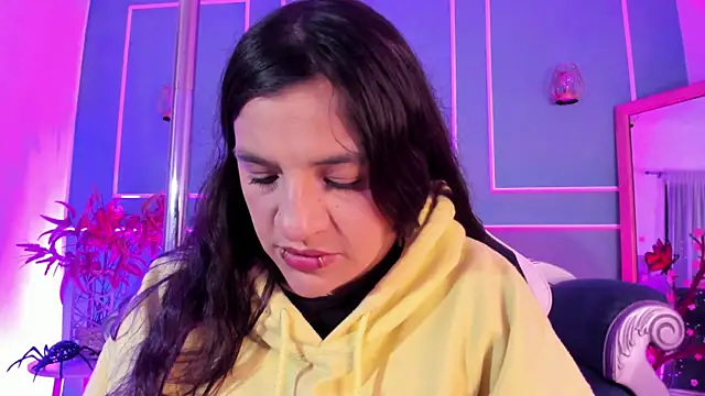 TaraTaylorr online show from February 22, 2:58 am