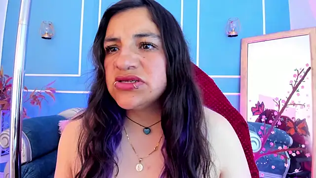 TaraTaylorr online show from May 25, 3:50 am