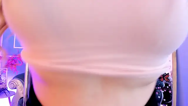 TaraTaylorr online show from April 11, 3:03 am