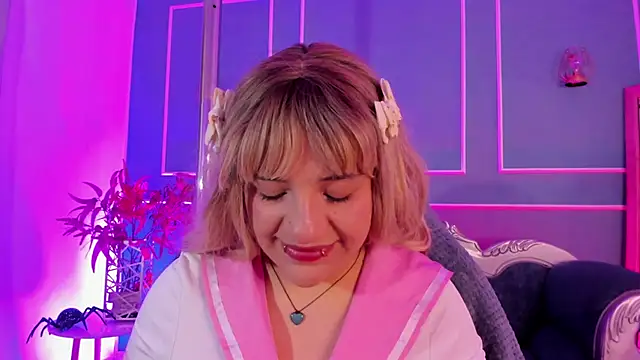 TaraTaylorr online show from February 18, 3:37 am