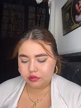 MadissonLee   online show from March 11, 10:15 pm