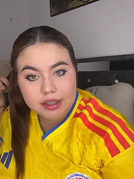 Snapshot of MadissonLee__ chatting on June 23, 10:19 pm MadissonLee online show from June 23, 10:19 pm