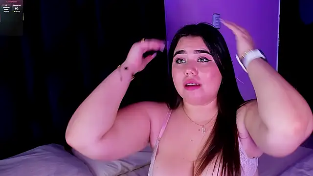 Snapshot of MadissonLee__ chatting on October 22, 7:24 pm MadissonLee online show from October 22, 7:24 pm