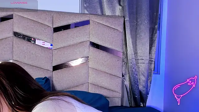 MadissonLee   online show from February 10, 10:42 pm