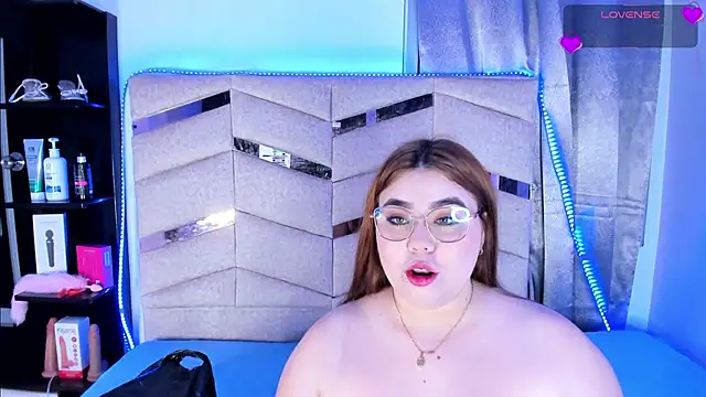 MadissonLee   online show from May 4, 10:12 pm