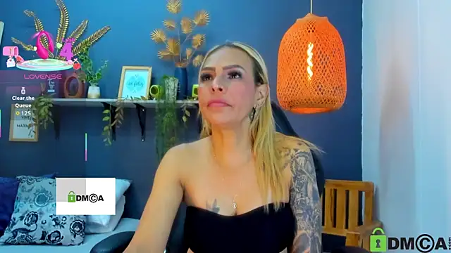 yessila parker online show from November 8, 2:26 am