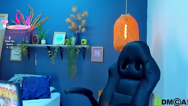 yessila parker online show from November 14, 2:37 am