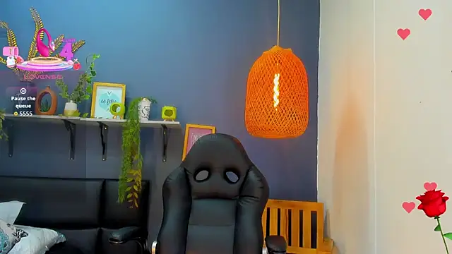 yessila parker online show from February 22, 9:55 am