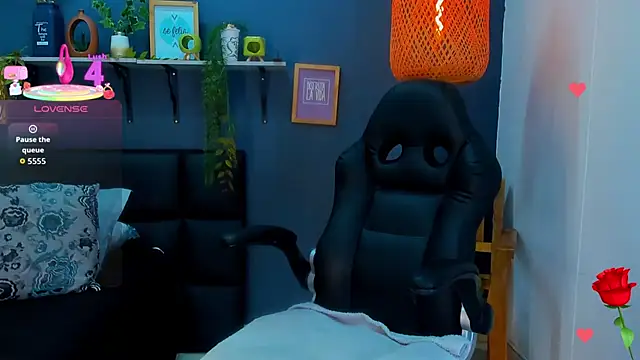 yessila parker online show from February 24, 10:05 am