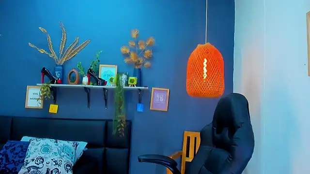 yessila parker online show from February 28, 9:53 am