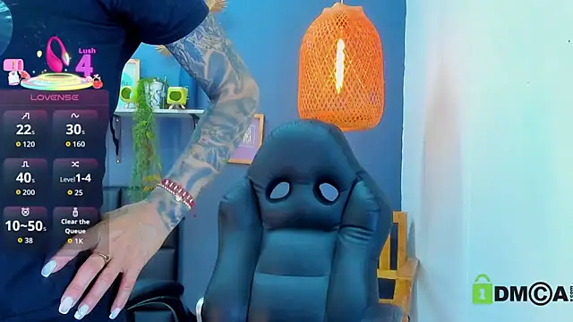 yessila parker online show from March 26, 9:18 am