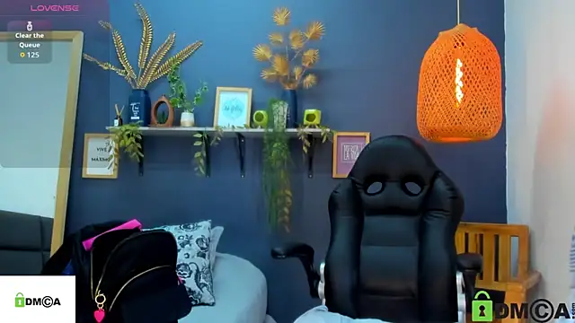 yessila parker online show from October 25, 2:44 am