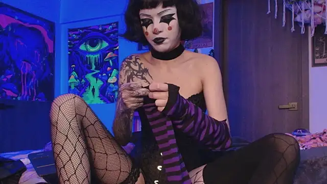 Snapshot of _mollycrystal chatting on March 11, 8:08 am mollycrystal online show from March 11, 8:08 am