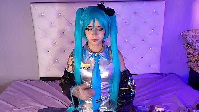 Snapshot of _mollycrystal chatting on October 17, 6:50 am mollycrystal online show from October 17, 6:50 am