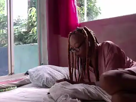 Ladyzee25 online show from March 27, 12:28 pm