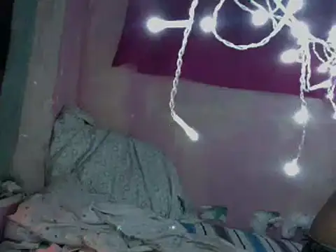 Ladyzee25 online show from March 29, 11:50 pm