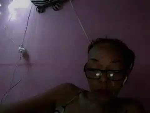 Ladyzee25 online show from April 8, 12:45 am