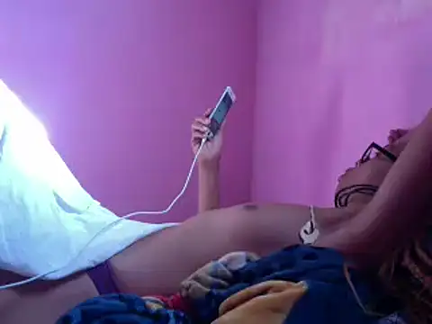 Ladyzee25 online show from February 20, 1:24 pm