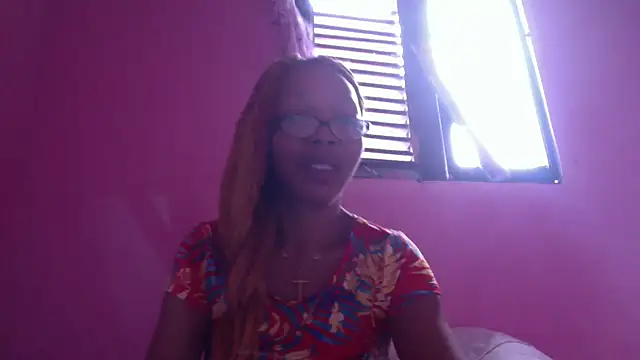 Ladyzee25 online show from November 28, 4:40 pm