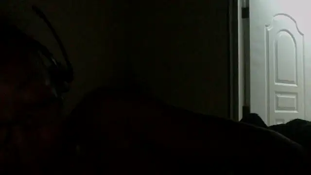 Snapshot of Ladyzee25 chatting on October 10, 7:09 am Ladyzee25 online show from October 10, 7:09 am