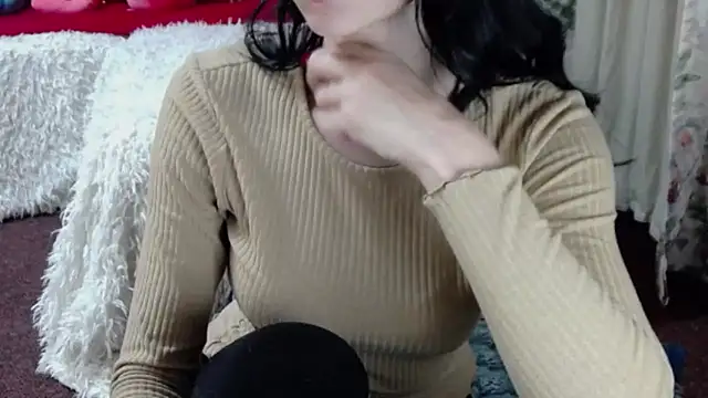 Maddison Summer online show from December 21, 11:23 am