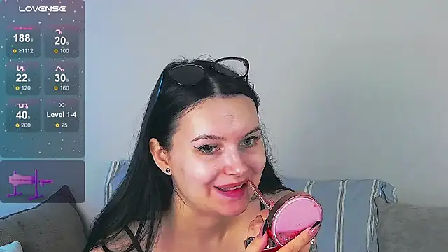 Snapshot of Miss_Vic chatting on July 4, 8:13 pm Miss Vic online show from July 4, 8:13 pm