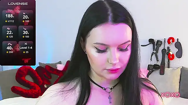 Miss Vic online show from May 17, 4:07 pm