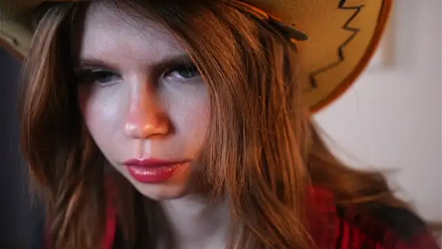 Snapshot of AmityDilley chatting on October 21, 7:08 am AmityDilley online show from October 21, 7:08 am