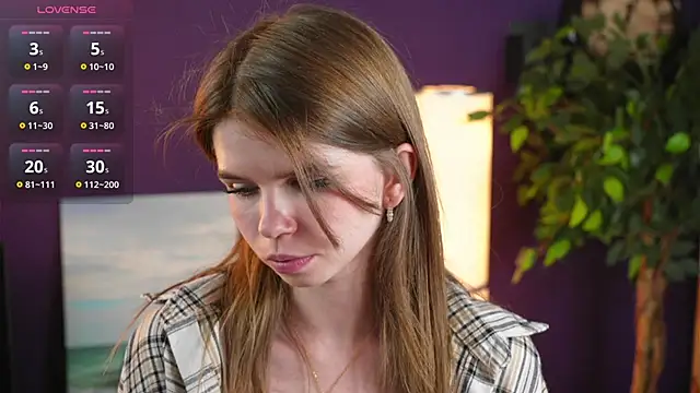 Snapshot of AmityDilley chatting on October 11, 6:14 am AmityDilley online show from October 11, 6:14 am