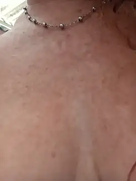 Sexy-Woman-Mature online show from December 5, 2:04 pm