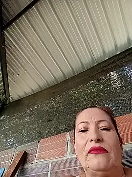 Snapshot of Sexy-Woman-Mature chatting on June 17, 1:10 pm Sexy-Woman-Mature online show from June 17, 1:10 pm