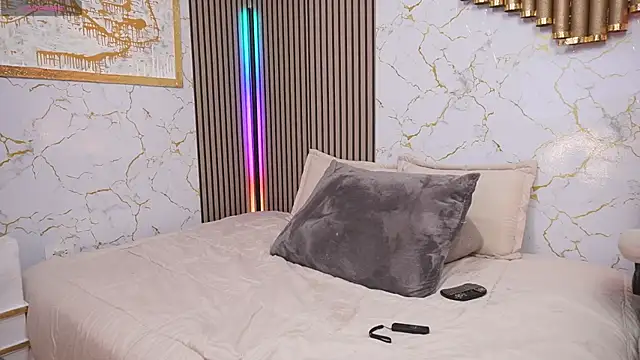 missjudi online show from April 13, 7:51 pm