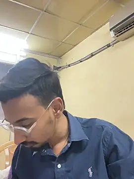 hypersexdriveboi online show from March 21, 6:27 am