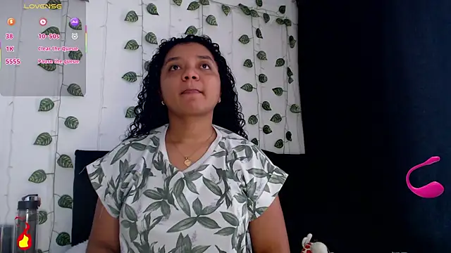 victtoria cane63 online show from June 18, 9:42 pm