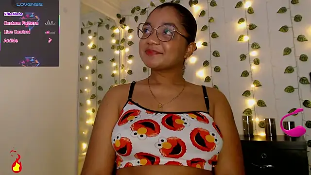victtoria cane63 online show from May 14, 10:29 pm