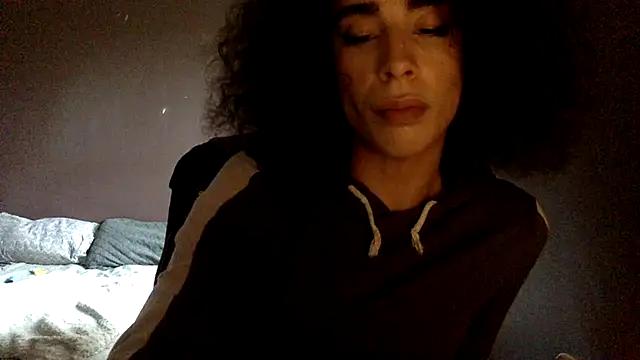 Snapshot of Naomishow33 chatting on March 19, 5:06 pm Naomishow33 online show from March 19, 5:06 pm