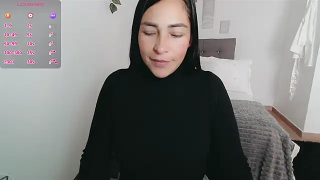 luna lgomez  online show from November 27, 12:27 pm