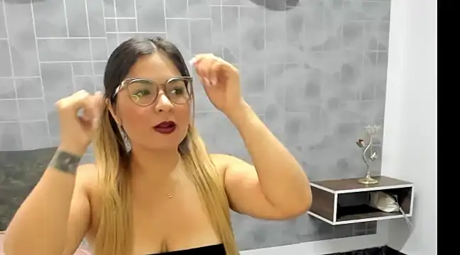 Snapshot of zamantha_94 chatting on February 28, 2:20 pm zamantha 94 online show from February 28, 2:20 pm