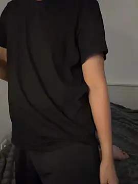 QUEENSMAILE01 online show from February 27, 1:08 am