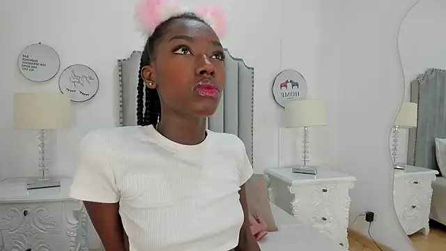 Snapshot of SamantaMarquez chatting on October 22, 7:46 pm SamantaMarquez online show from October 22, 7:46 pm