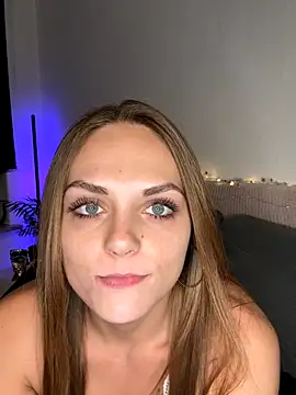 Snapshot of OCTAPUSSY2000 chatting on November 11, 8:47 pm OCTAPUSSY2000 online show from November 11, 8:47 pm